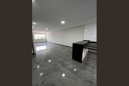 Casa à venda com 3 quartos, 225m² em Vila Carrão, São Paulo