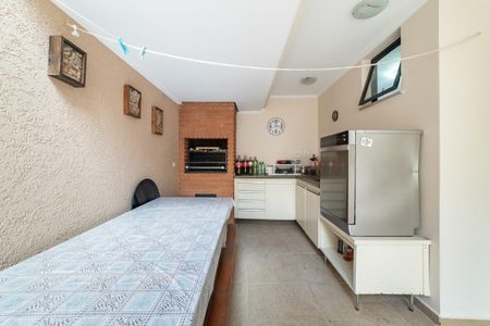 Casa à venda com 231m², 4 quartos e 2 vagas