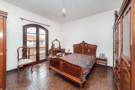 Casa à venda com 231m², 4 quartos e 2 vagas