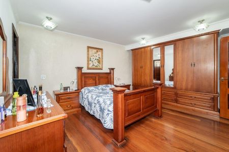 Casa à venda com 231m², 4 quartos e 2 vagas