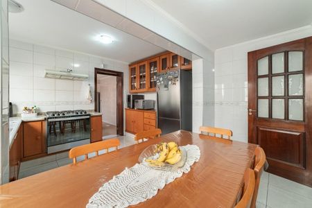 Casa à venda com 231m², 4 quartos e 2 vagas