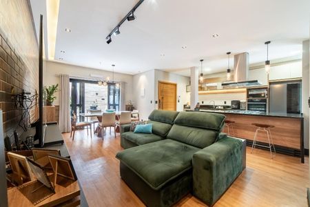 Casa à venda com 3 quartos, 225m² em Água Rasa, São Paulo