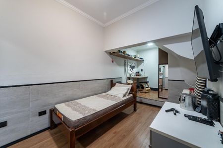 Casa à venda com 3 quartos, 225m² em Água Rasa, São Paulo