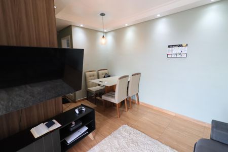 Sala de apartamento para alugar com 2 quartos, 50m² em Jardim Roberto, Osasco