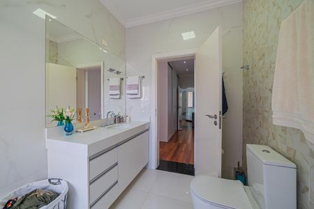 Casa à venda com 438m², 4 quartos e 6 vagas