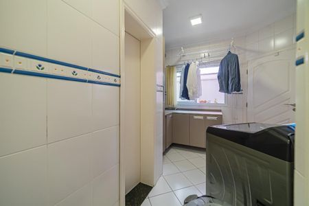Casa à venda com 438m², 4 quartos e 6 vagas