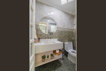 Casa à venda com 438m², 4 quartos e 6 vagas