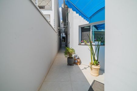 Casa à venda com 438m², 4 quartos e 6 vagas