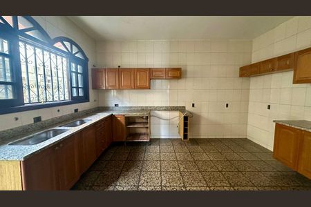 Casa à venda com 300m², 5 quartos e 3 vagas