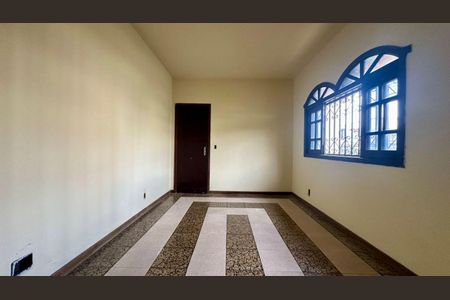 Casa à venda com 300m², 5 quartos e 3 vagas