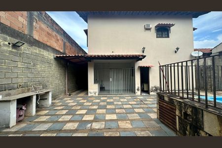 Casa à venda com 300m², 5 quartos e 3 vagas