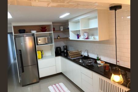 Casa à venda com 200m², 3 quartos e 2 vagas