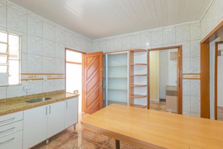 Casa à venda com 144m², 2 quartos e 2 vagasCozinha