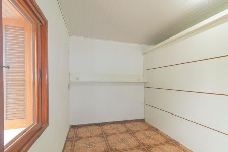 Casa à venda com 144m², 2 quartos e 2 vagasSuíte