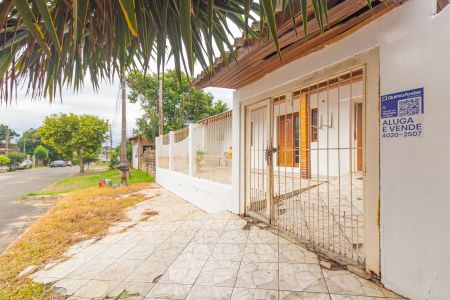 Casa à venda com 144m², 2 quartos e 2 vagasVista da Rua/Placa