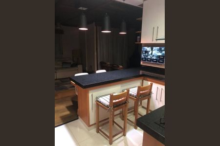 Casa à venda com 212m², 3 quartos e 6 vagas