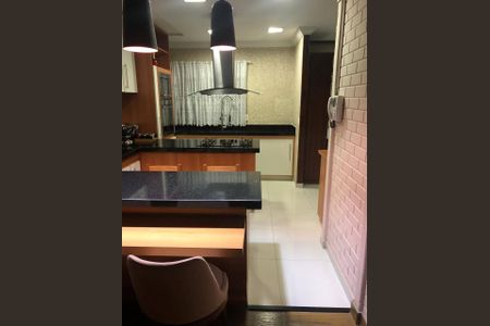 Casa à venda com 212m², 3 quartos e 6 vagas