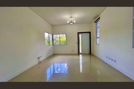Casa à venda com 3 quartos, 180m² em Quintas do Ingaí, Barueri
