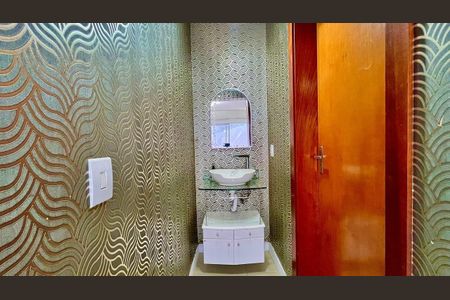 Casa à venda com 3 quartos, 180m² em Quintas do Ingaí, Barueri