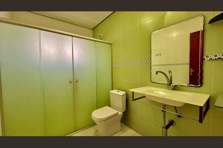 Casa à venda com 3 quartos, 180m² em Quintas do Ingaí, Barueri