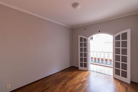 Casa para alugar com 392m², 7 quartos e 8 vagas Casa para alugar com 392m², 7 quartos e 8 vagasQuarto 3