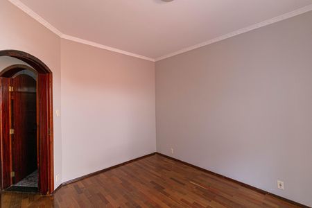 Casa para alugar com 392m², 7 quartos e 8 vagas Casa para alugar com 392m², 7 quartos e 8 vagasQuarto 3