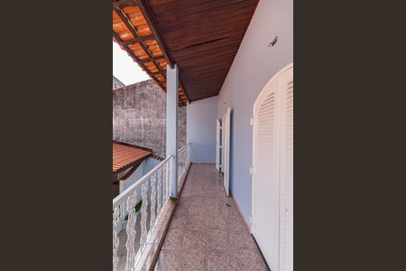 Casa para alugar com 392m², 7 quartos e 8 vagas Casa para alugar com 392m², 7 quartos e 8 vagasVaranda Quarto 2