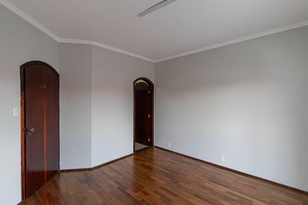Casa para alugar com 392m², 7 quartos e 8 vagas Casa para alugar com 392m², 7 quartos e 8 vagasSuíte