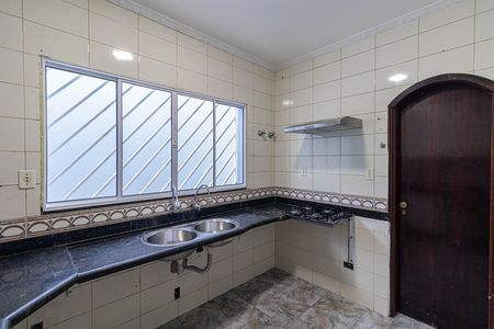 Casa para alugar com 392m², 7 quartos e 8 vagas Casa para alugar com 392m², 7 quartos e 8 vagasCozinha