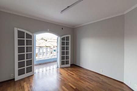 Casa para alugar com 392m², 7 quartos e 8 vagas Casa para alugar com 392m², 7 quartos e 8 vagasSuíte