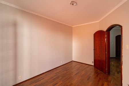 Casa para alugar com 392m², 7 quartos e 8 vagas Casa para alugar com 392m², 7 quartos e 8 vagasQuarto 2