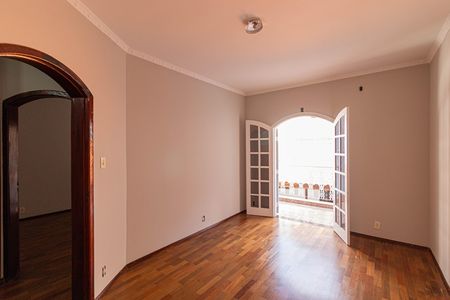 Casa para alugar com 392m², 7 quartos e 8 vagas Casa para alugar com 392m², 7 quartos e 8 vagasQuarto 2