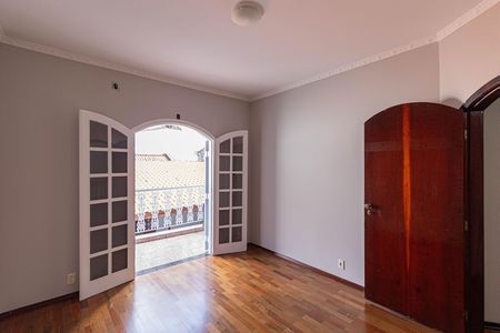 Casa para alugar com 392m², 7 quartos e 8 vagas Casa para alugar com 392m², 7 quartos e 8 vagasQuarto 3