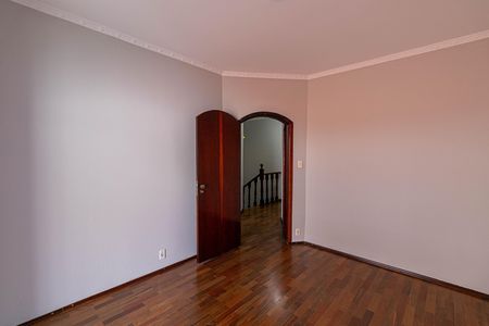 Casa para alugar com 392m², 7 quartos e 8 vagas Casa para alugar com 392m², 7 quartos e 8 vagasQuarto 3