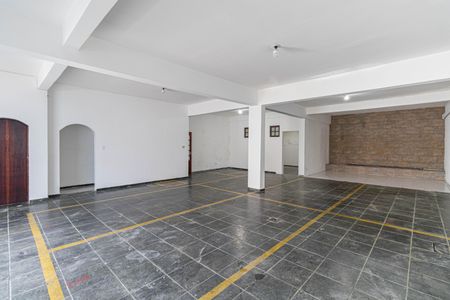 Casa para alugar com 392m², 7 quartos e 8 vagas Casa para alugar com 392m², 7 quartos e 8 vagasGaragem