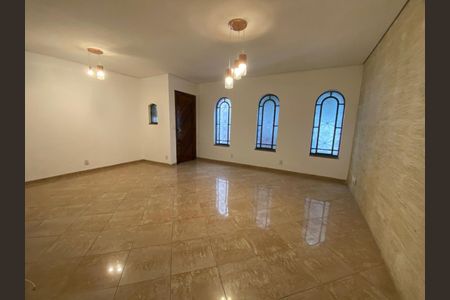 Casa à venda com 2 quartos, 150m² em Brás, São Paulo