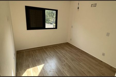 Casa à venda com 4 quartos, 274m² em Suru, Barueri
