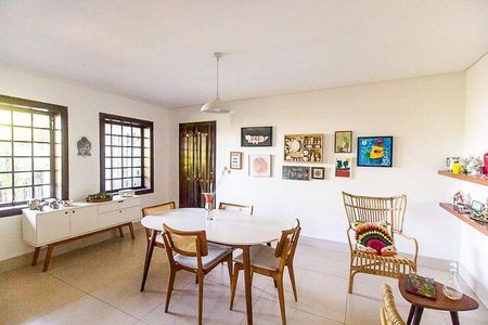 Casa de Condomínio à venda com 5 quartos, 390m² em Morada dos Pássaros, Barueri