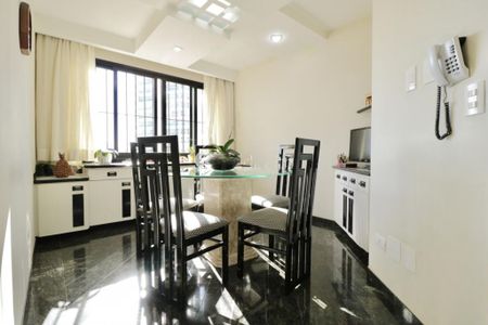 Apartamento à venda com 300m², 4 quartos e 4 vagas