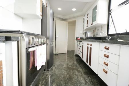 Apartamento à venda com 300m², 4 quartos e 4 vagas