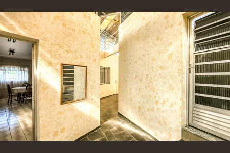 Casa para alugar com 408m², 4 quartos e 4 vagas Casa para alugar com 408m², 4 quartos e 4 vagasQuintal