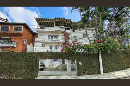 Casa para alugar com 408m², 4 quartos e 4 vagas Casa para alugar com 408m², 4 quartos e 4 vagasFachada com Plaquinha Instalada
