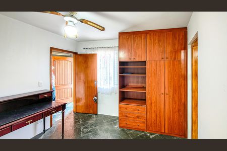 Casa para alugar com 408m², 4 quartos e 4 vagas Casa para alugar com 408m², 4 quartos e 4 vagasSuíte 1