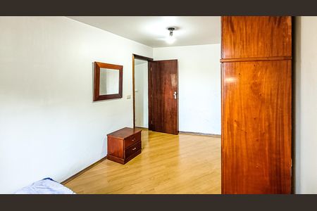 Casa para alugar com 408m², 4 quartos e 4 vagas Casa para alugar com 408m², 4 quartos e 4 vagasQuarto 2
