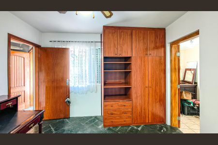 Casa para alugar com 408m², 4 quartos e 4 vagas Casa para alugar com 408m², 4 quartos e 4 vagasSuíte 1