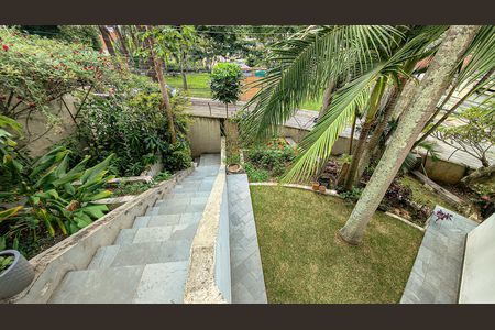 Casa para alugar com 408m², 4 quartos e 4 vagas Casa para alugar com 408m², 4 quartos e 4 vagasJardim