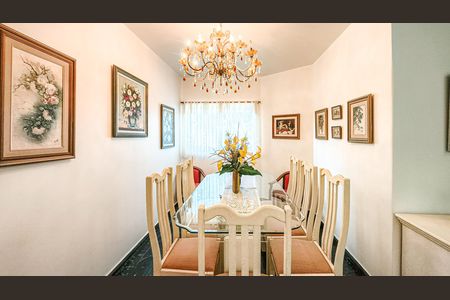 Casa para alugar com 408m², 4 quartos e 4 vagas Casa para alugar com 408m², 4 quartos e 4 vagasCopa