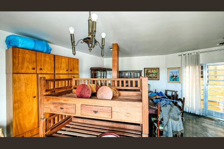 Casa para alugar com 408m², 4 quartos e 4 vagas Casa para alugar com 408m², 4 quartos e 4 vagasSala