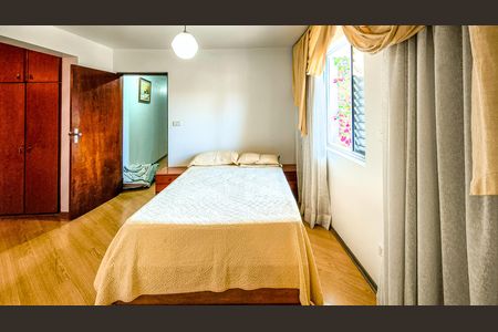 Casa para alugar com 408m², 4 quartos e 4 vagas Casa para alugar com 408m², 4 quartos e 4 vagasSuíte master