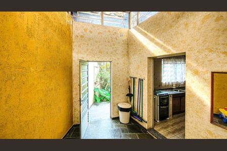 Casa para alugar com 408m², 4 quartos e 4 vagas Casa para alugar com 408m², 4 quartos e 4 vagasQuintal